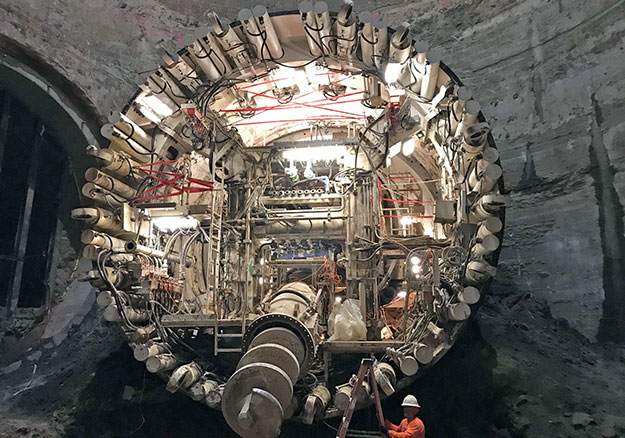 Elon Musks Tunnel Boring Machine