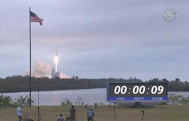 nasa footage of falcon9 launch