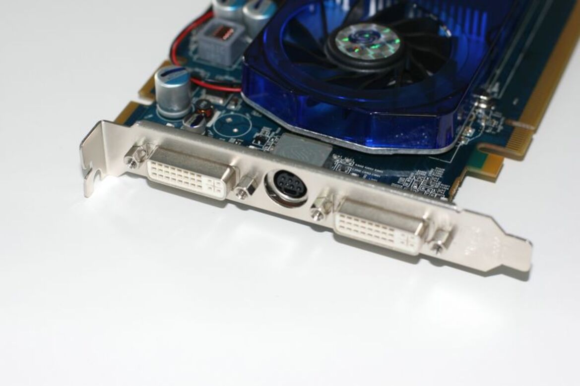Sapphire Radeon HD Triple-Shot: 2600Pro OC, 2600XT and 2400XT