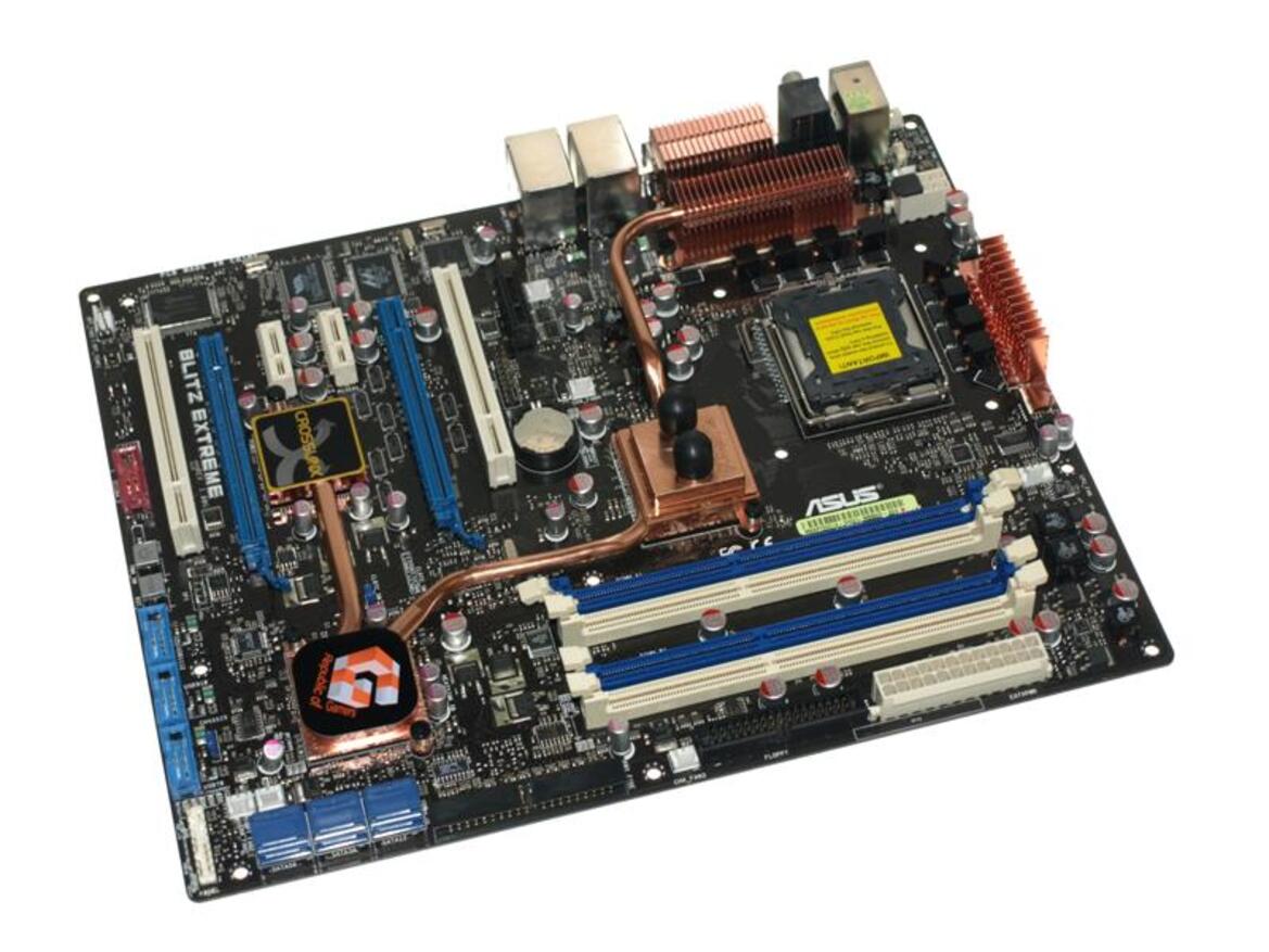 Asus Blitz Formula and Extreme P35 Motherboards