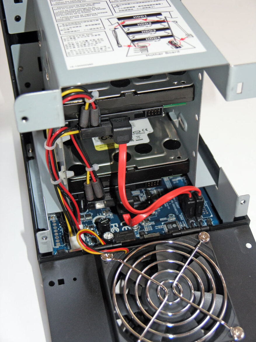 Synology Cube Station CS407 - Do-It-Yourself NAS