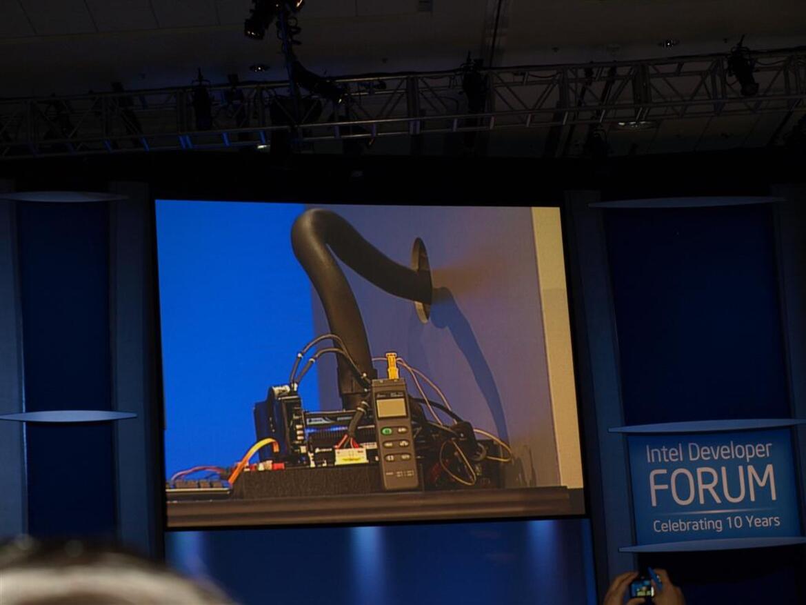 IDF Day 1: Paul Otellini's Keynote