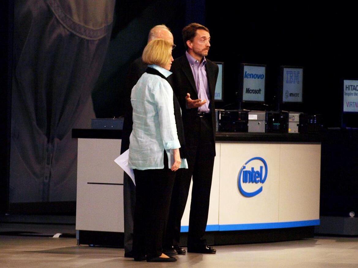 IDF Day 1: Gordon Moore, Gelsinger's Keynote