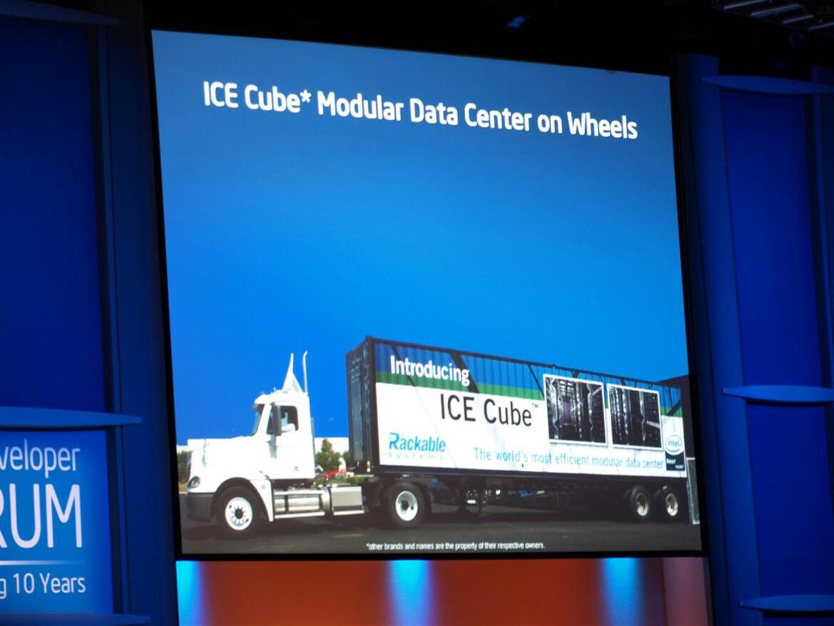 IDF Day 1: Gordon Moore, Gelsinger's Keynote