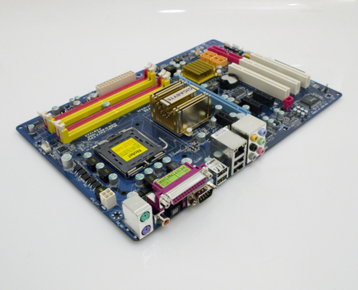 Budget Core 2 Platforms from ECS and Gigabyte