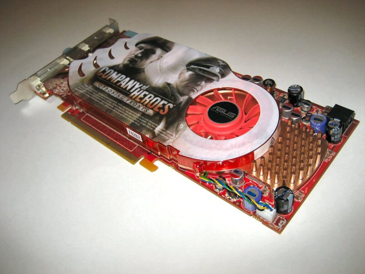 ASUS EAH3850 TOP Graphics Card