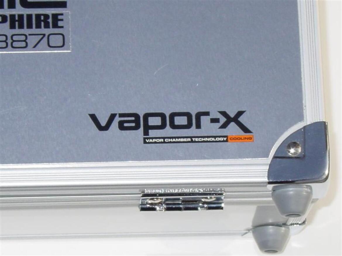 Sapphire's Ultimate HD 3850 and Atomic HD 3870