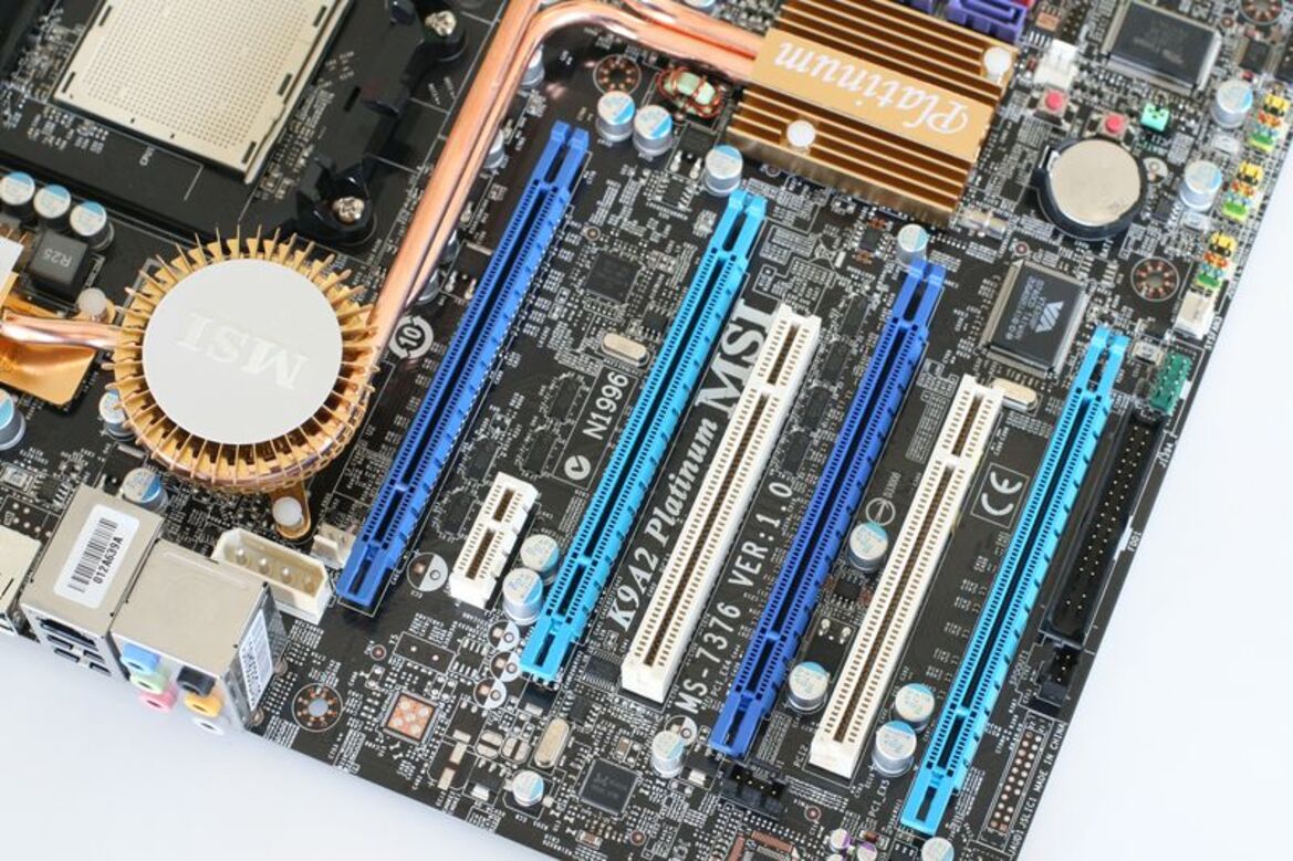 MSI K9A2 Platinum AMD 790FX Motherboard