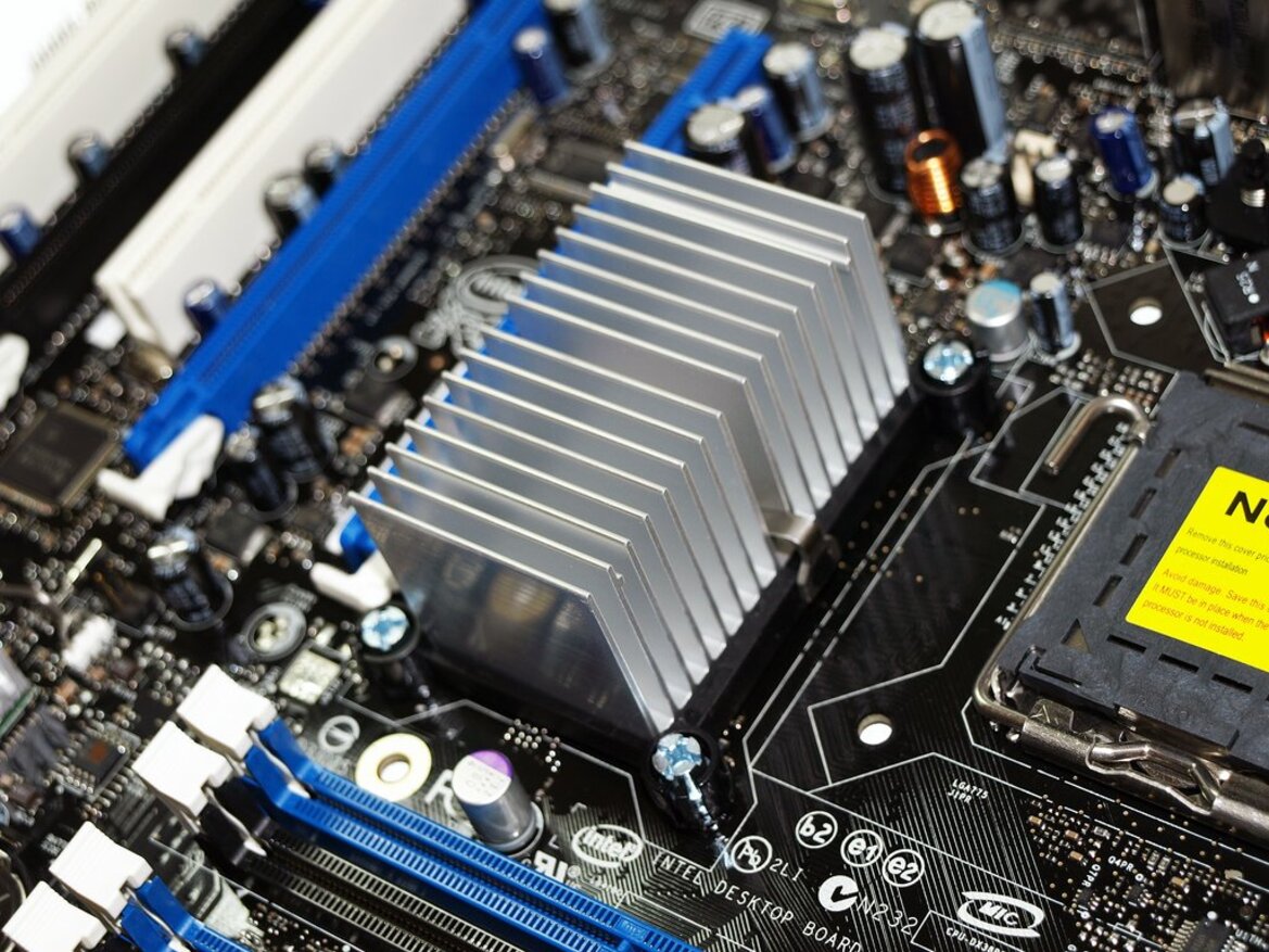 Intel Skulltrail Unleashed: Core 2 Extreme QX9775 x 2