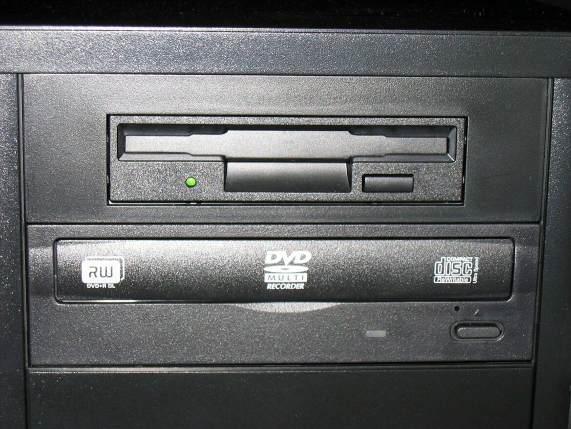 Intel Skulltrail Unleashed: Core 2 Extreme QX9775 x 2
