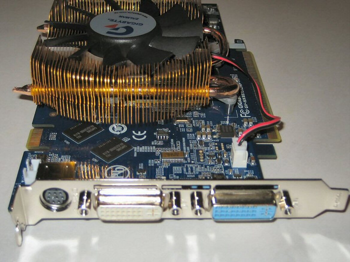 Gigabyte GeForce 8800 GT GV-NX88T512HP