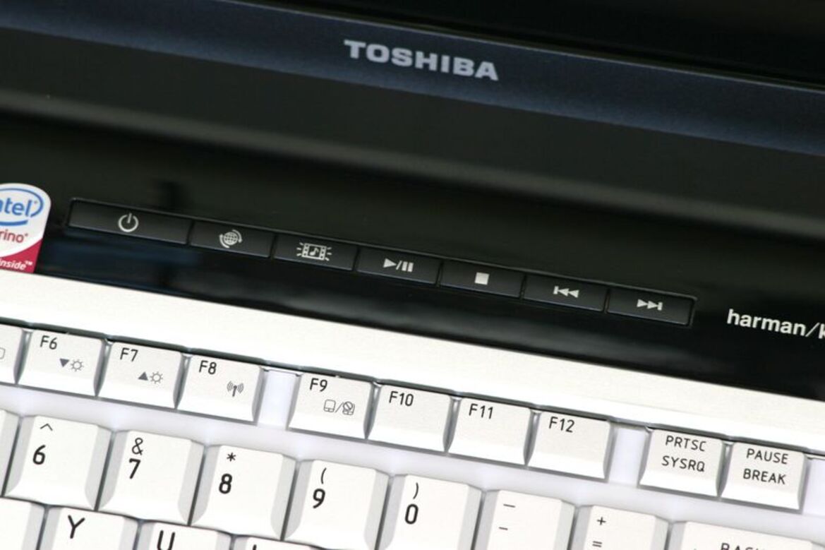 Toshiba Satellite X205 SLI4 Gaming Notebook