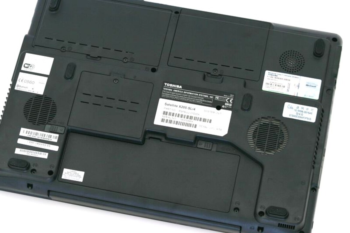 Toshiba Satellite X205 SLI4 Gaming Notebook