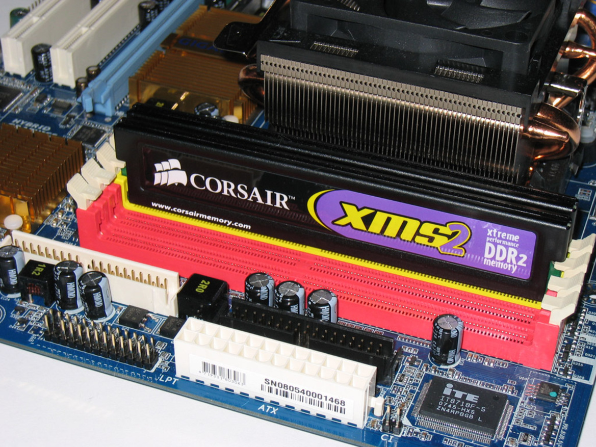 AMD 780G Chipset and Athlon X2 4850e Preview 