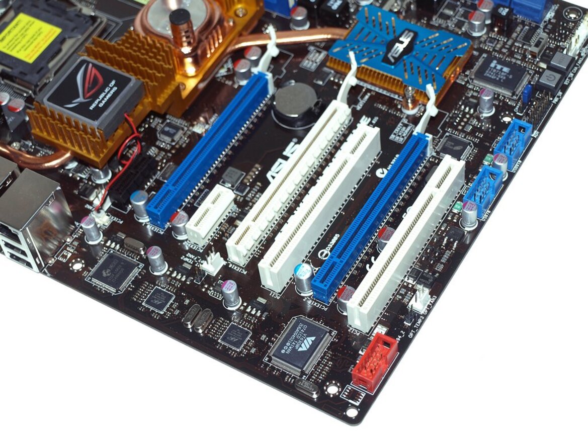 NVIDIA nForce 790i SLI Ultra and GeForce 9800 GX2