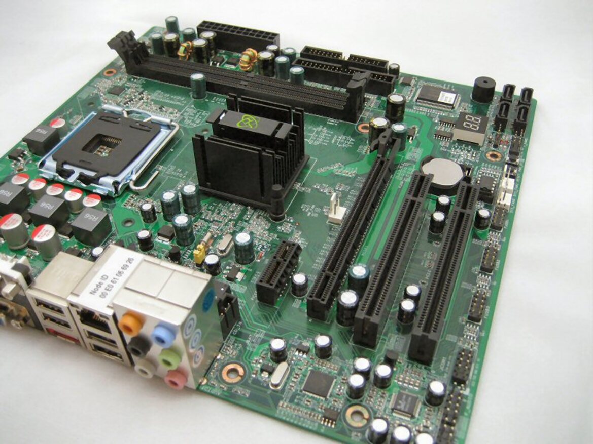 XFX nForce 630i GeForce 7150 Motherboard