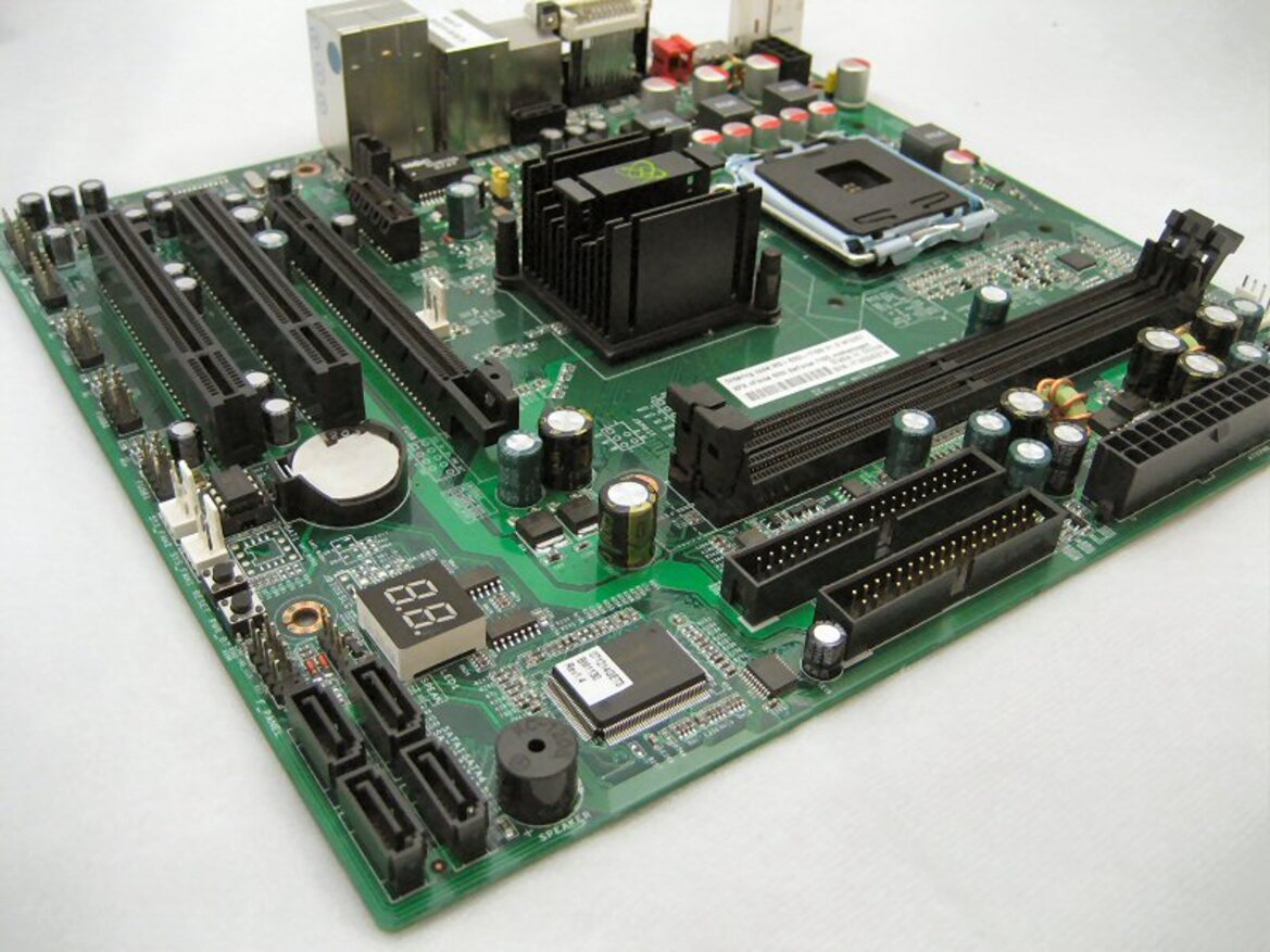 XFX nForce 630i GeForce 7150 Motherboard