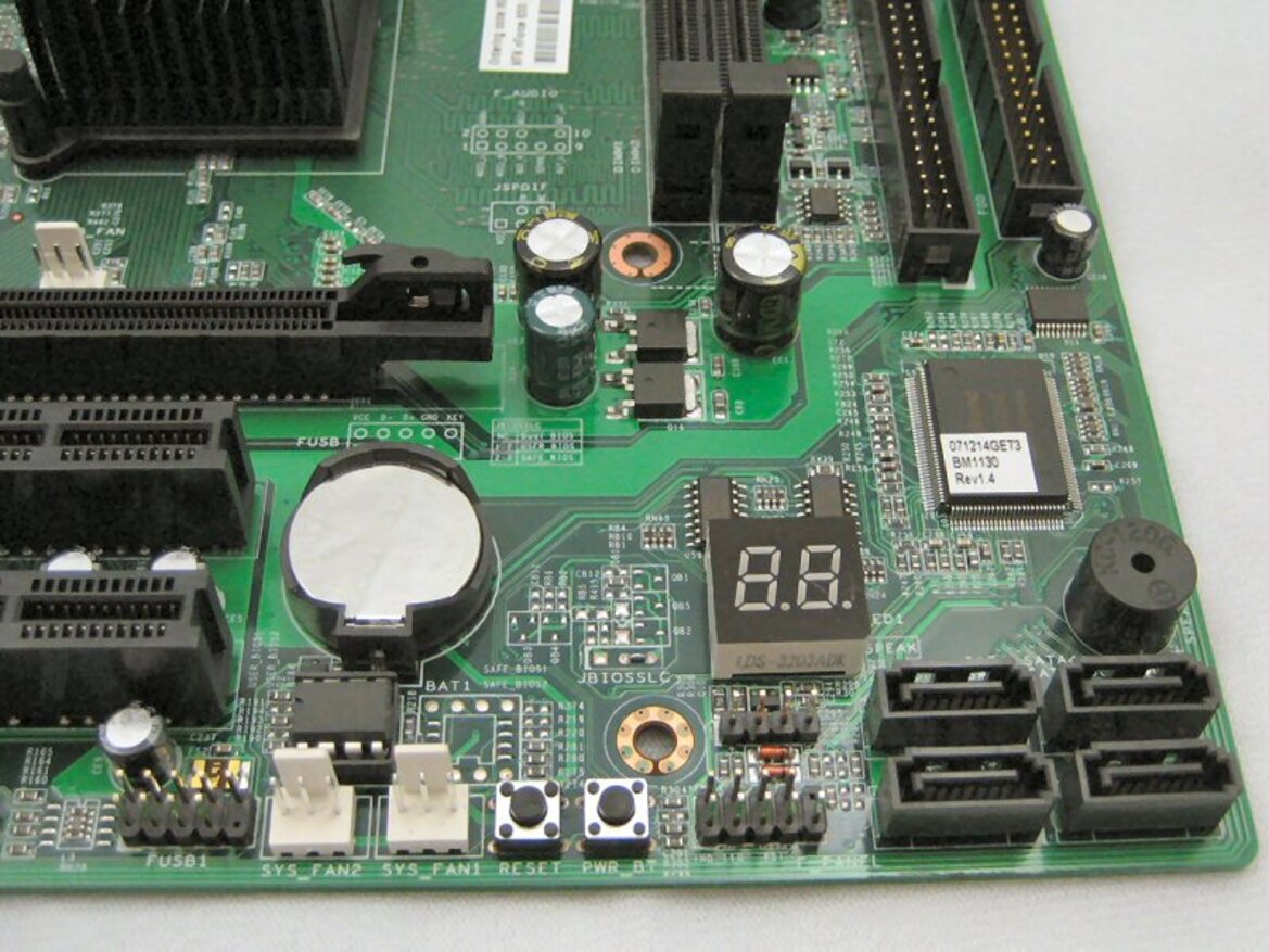 XFX nForce 630i GeForce 7150 Motherboard