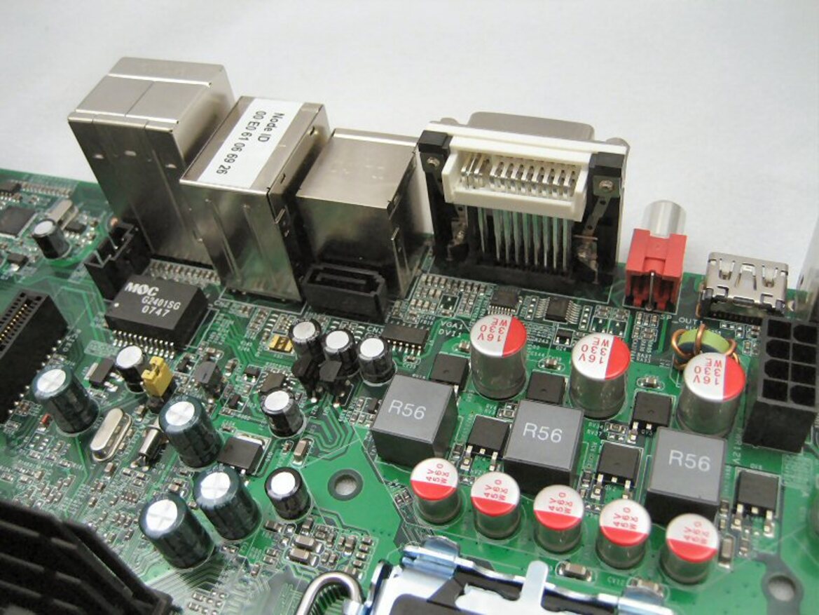 XFX nForce 630i GeForce 7150 Motherboard