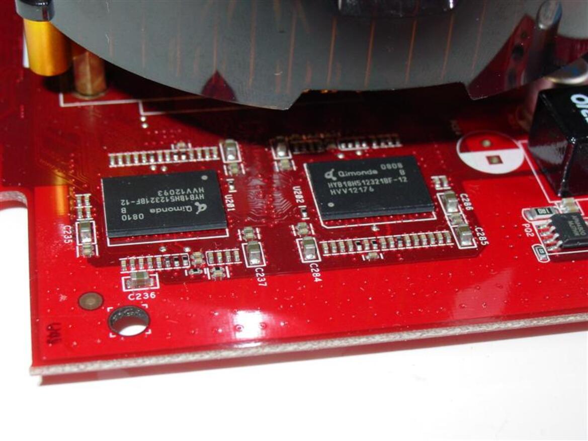 Radeon HD 3650 Showdown - ASUS vs. HIS