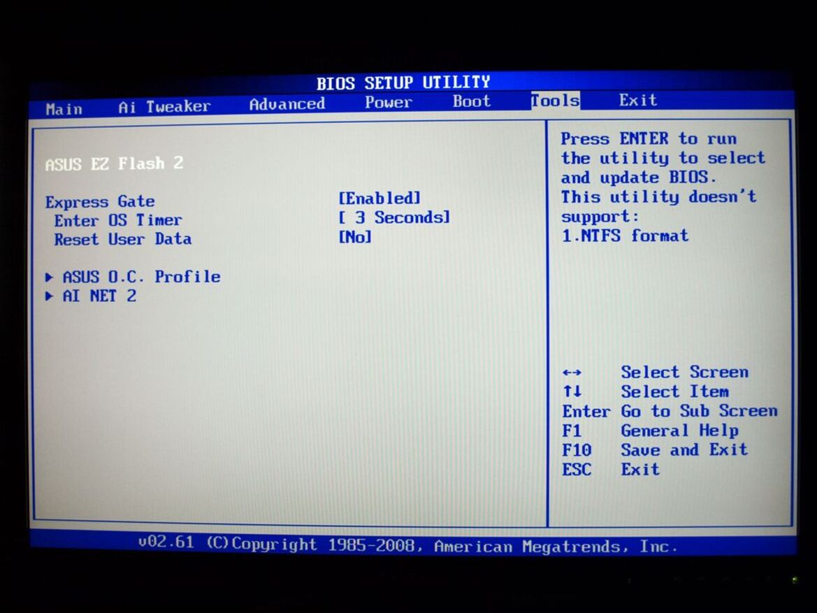 Asus P5Q Deluxe - P45 Chipset with DDR2