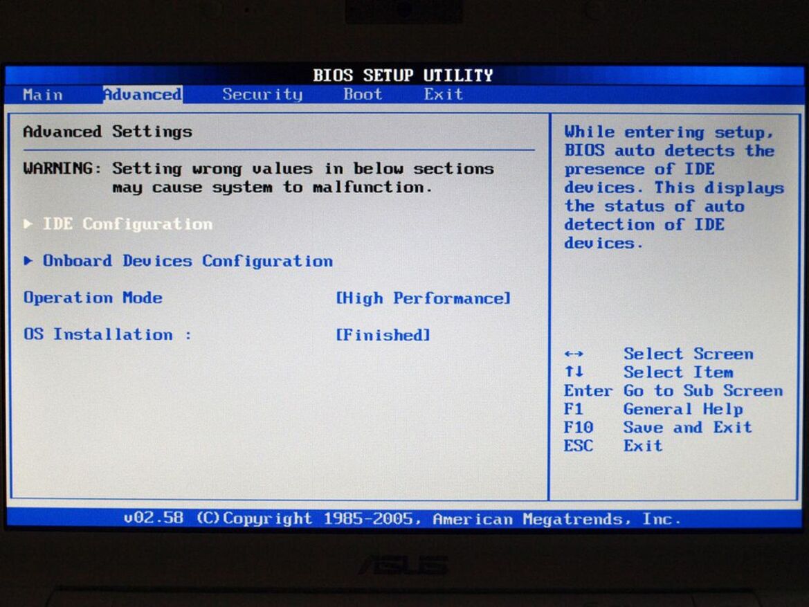 Asus Eee PC 900 Ultra Mobile PC