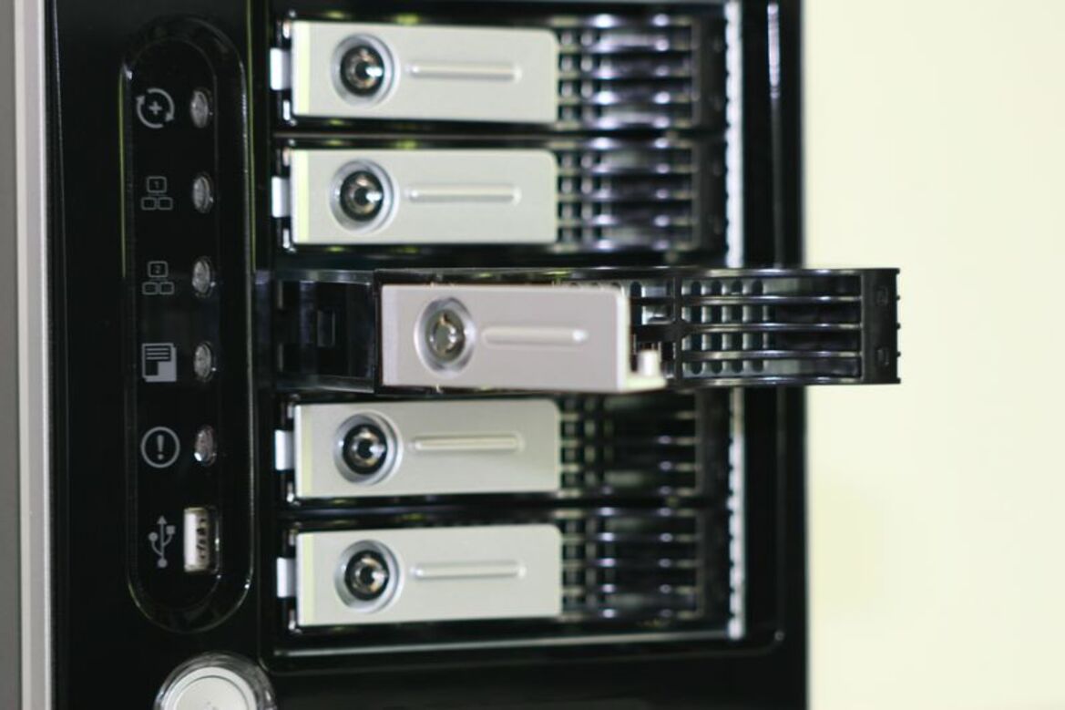 Thecus N5200BR NAS Server