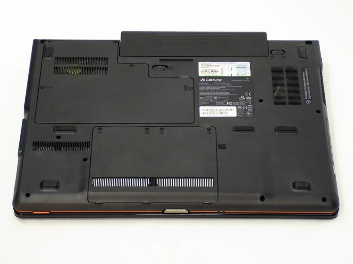 Gateway P-6831FX Gaming Notebook