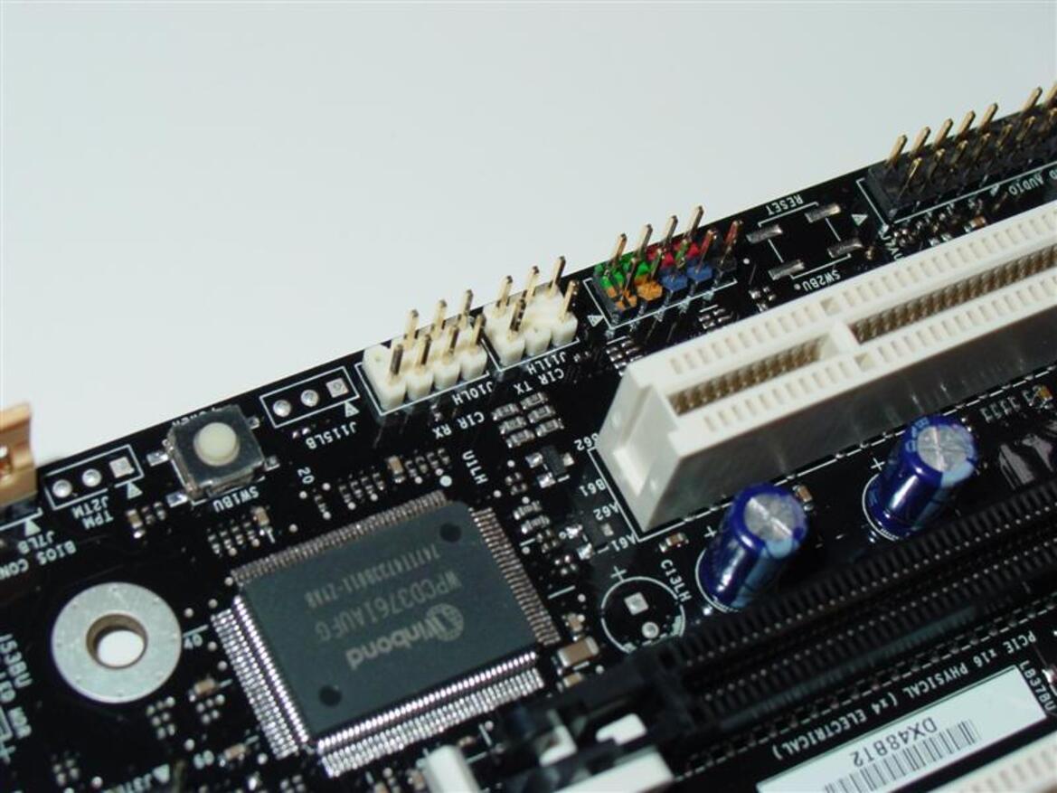 Intel X48 Motherboard Round-up: ASUS, ECS, & Intel