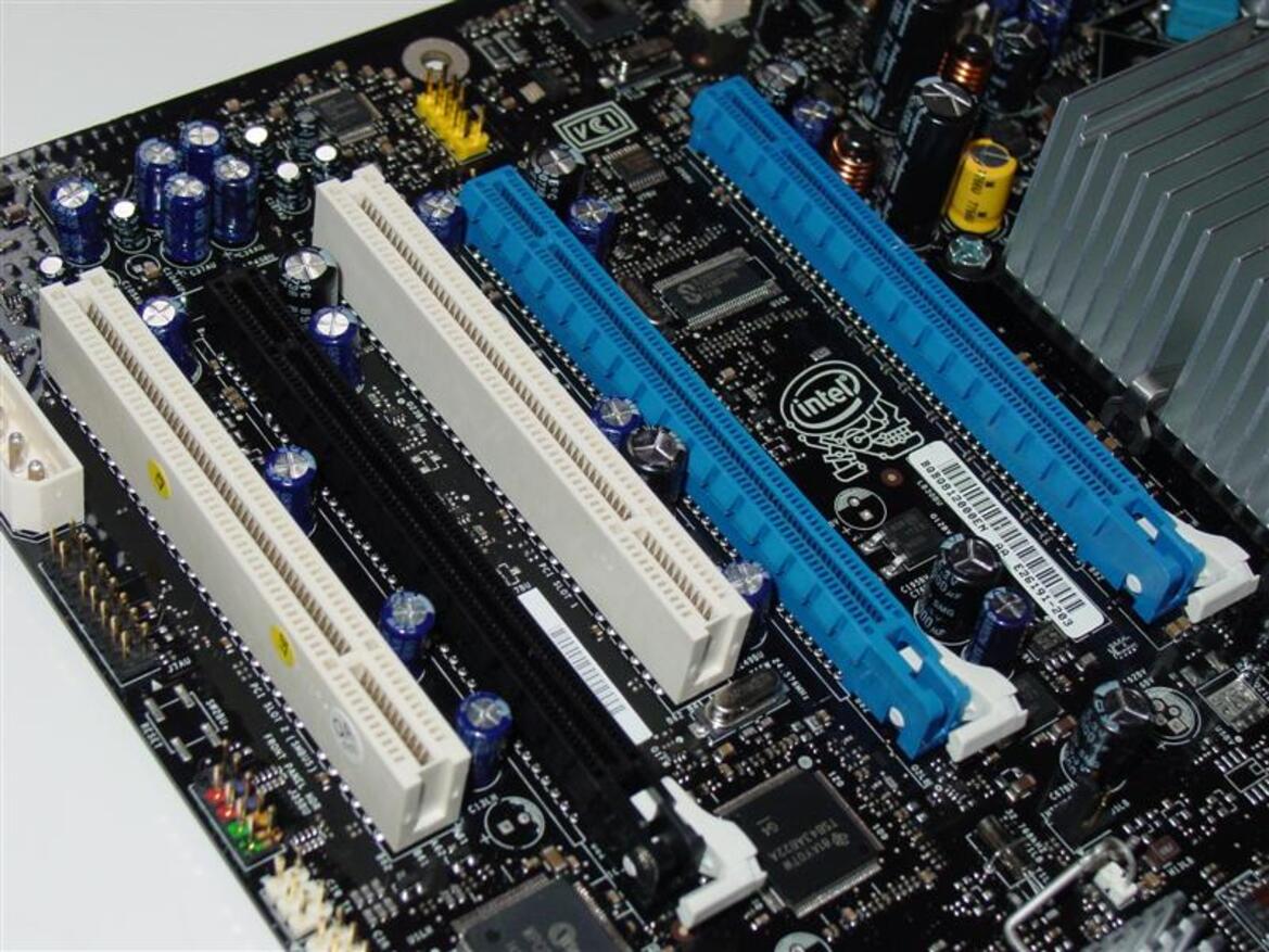 Intel X48 Motherboard Round-up: ASUS, ECS, & Intel