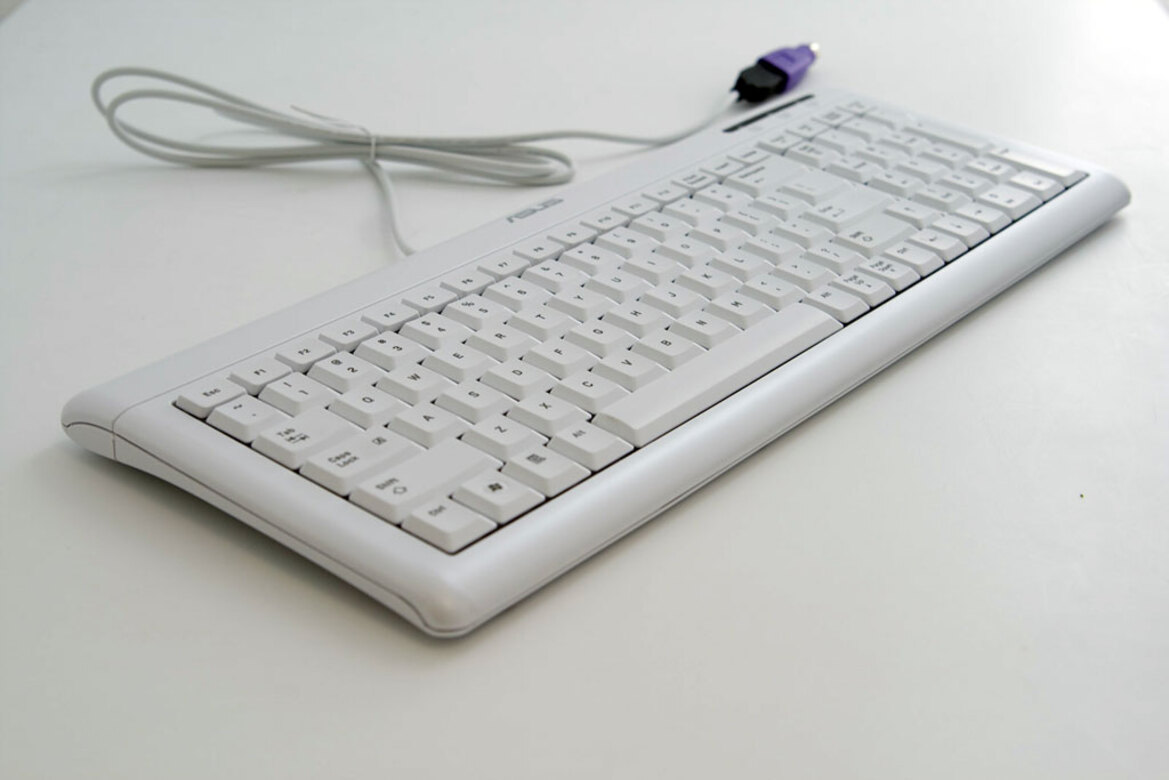 Asus Eee Box B202 Desktop System Evaluation