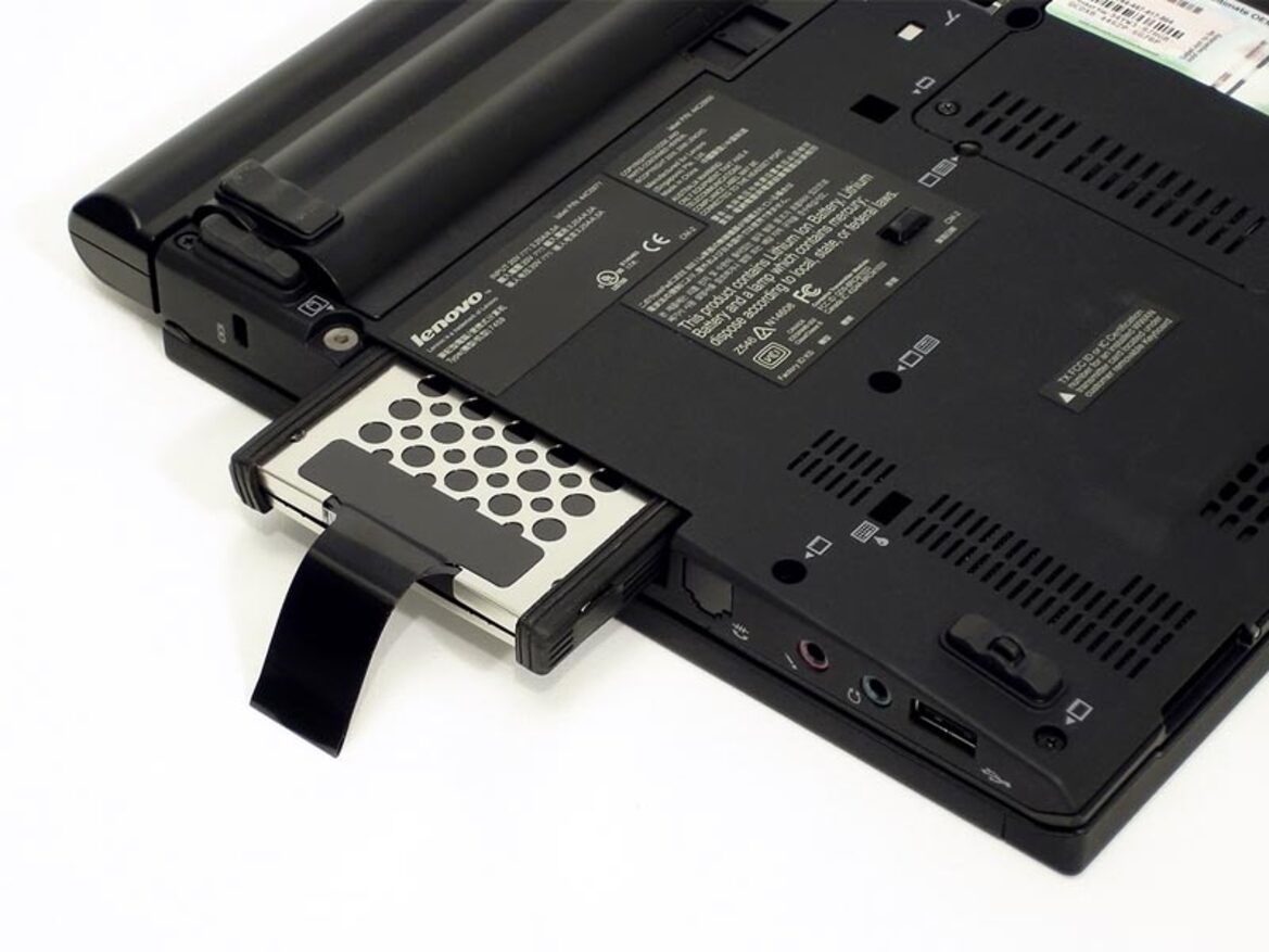 Lenovo ThinkPad X200 Ultraportable Notebook