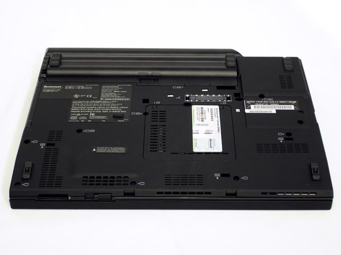 Lenovo ThinkPad X200 Ultraportable Notebook