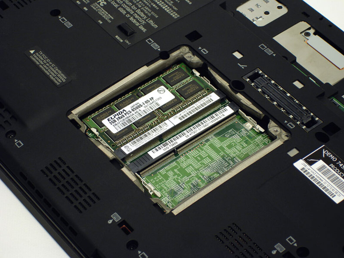 Lenovo ThinkPad X200 Ultraportable Notebook