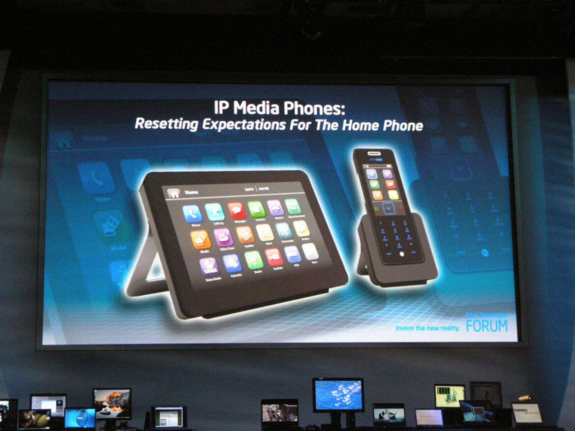 IDF Day 1: Pat Gelsinger Keynote: Embedded + Dynamic + Visual