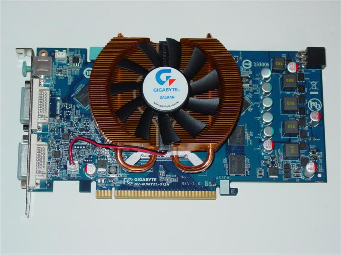Gigabyte and Palit GeForce 9800 GT Face Off