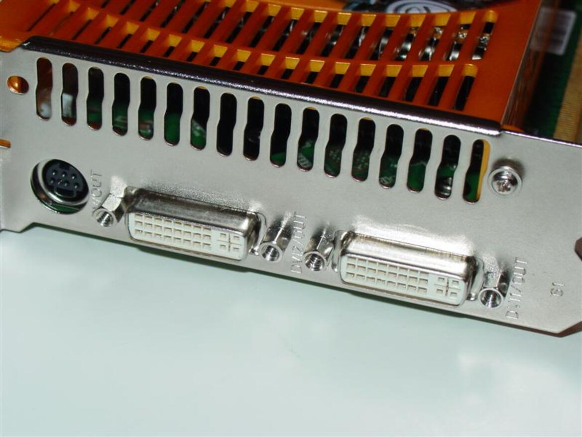 Gigabyte and Palit GeForce 9800 GT Face Off
