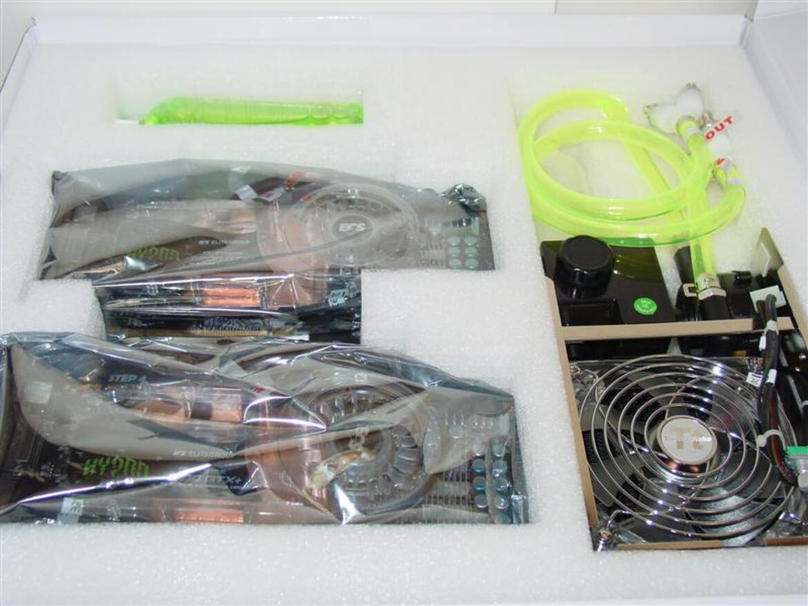 ECS GeForce 9800 GTX+ Hydra, Liquid Cooled SLI