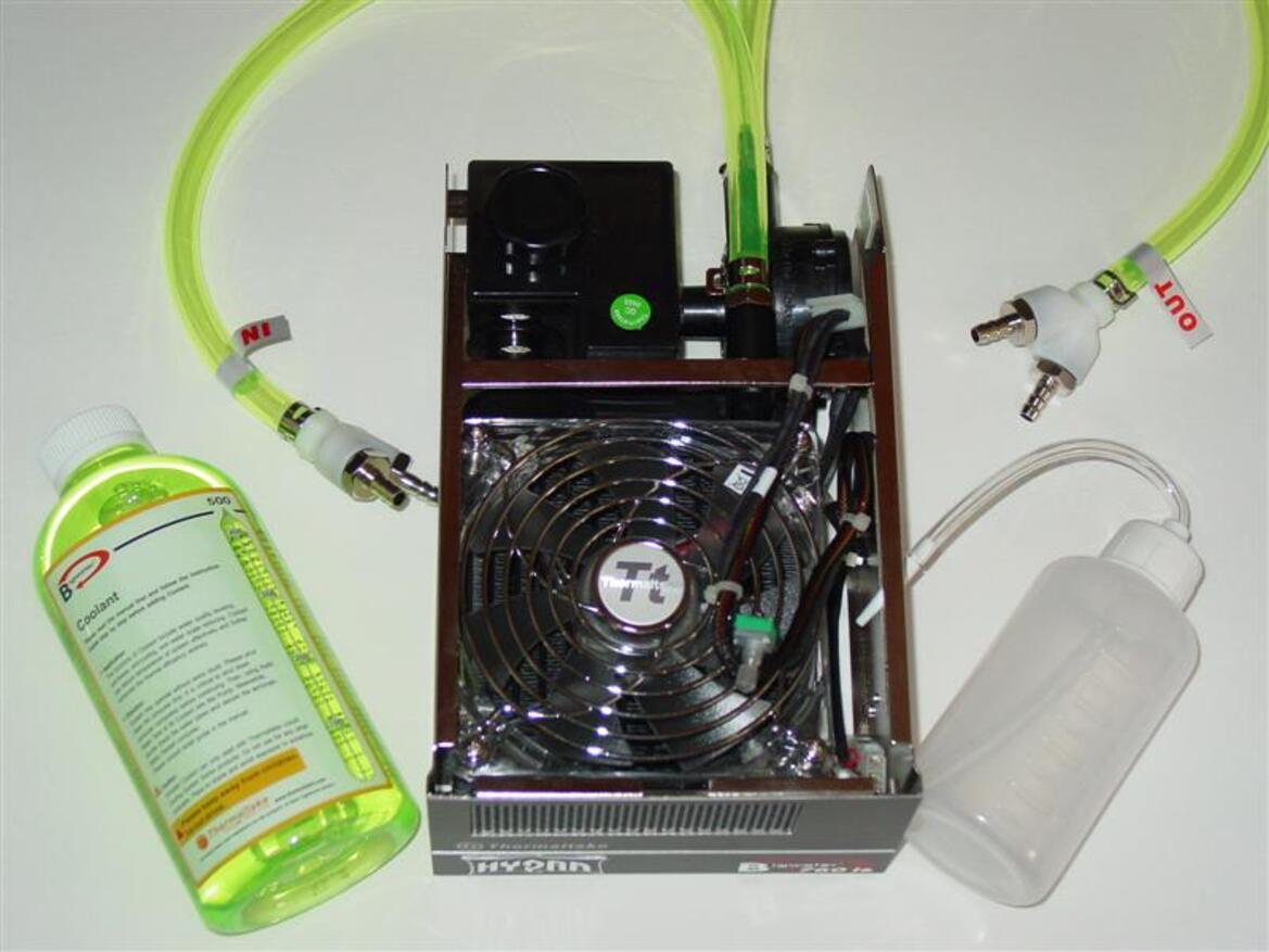 ECS GeForce 9800 GTX+ Hydra, Liquid Cooled SLI