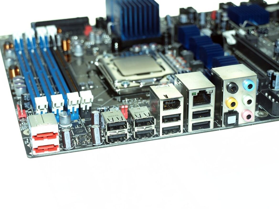 Intel Core i7 Processors: Nehalem and X58 Have Arrived