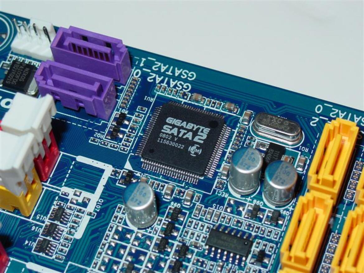 Gigabyte GA-EP45-UD3P Ultra Durable 3 Motherboard