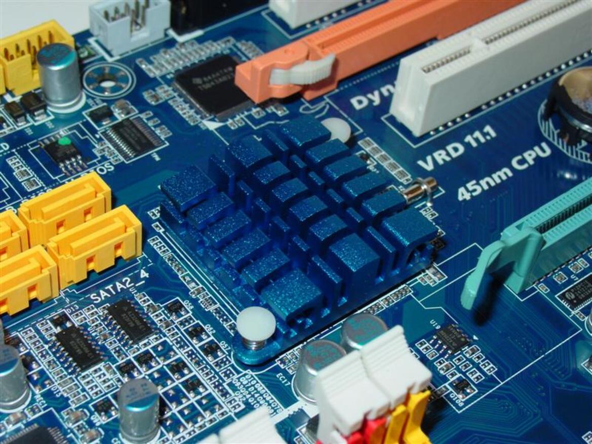 Gigabyte GA-EP45-UD3P Ultra Durable 3 Motherboard