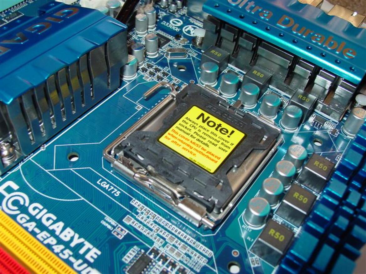 Gigabyte GA-EP45-UD3P Ultra Durable 3 Motherboard