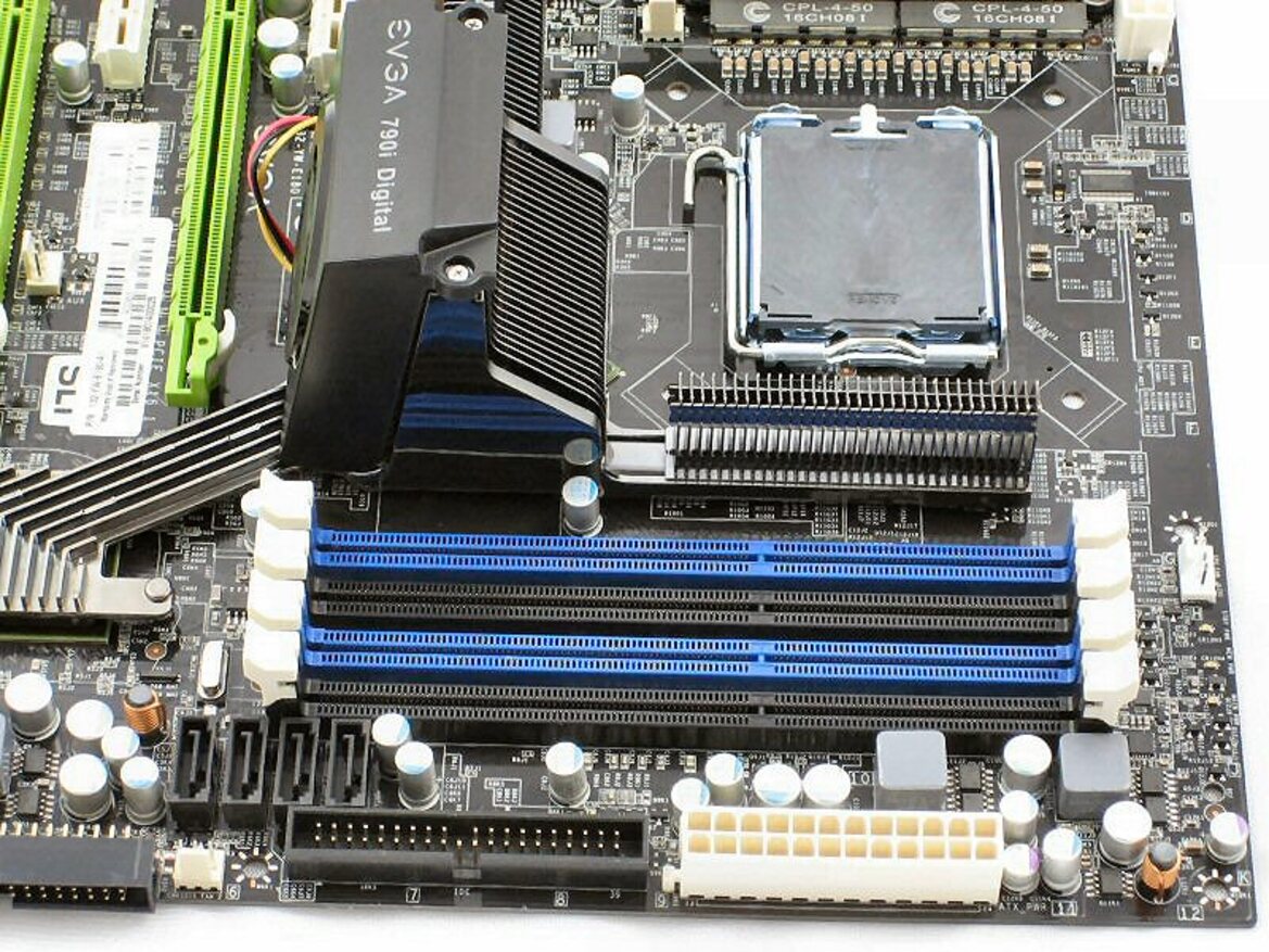 EVGA nForce 790i SLI FTW Digital PWM Motherboard
