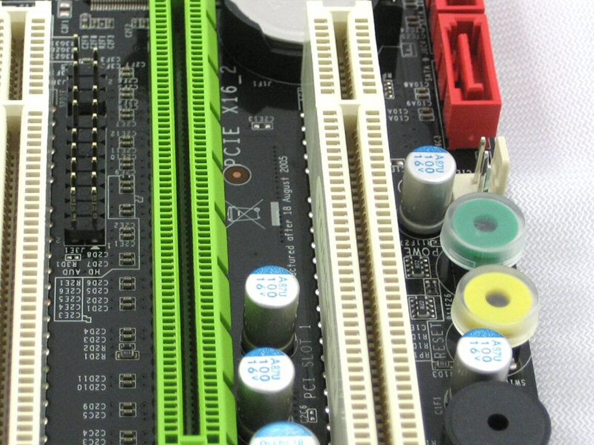 EVGA nForce 790i SLI FTW Digital PWM Motherboard