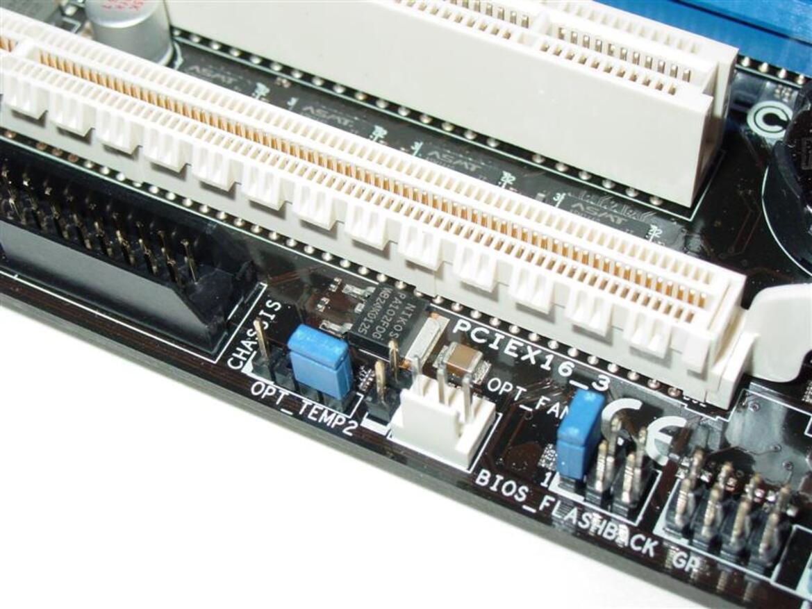 X58 Showdown: ASUS Rampage II vs. MSI Eclipse