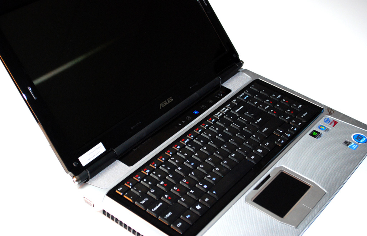 Asus G50Vt Gaming Notebook Video Spotlight