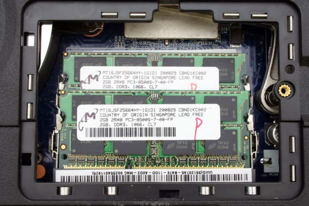 Toshiba Qosmio X305-Q725 Gaming Notebook