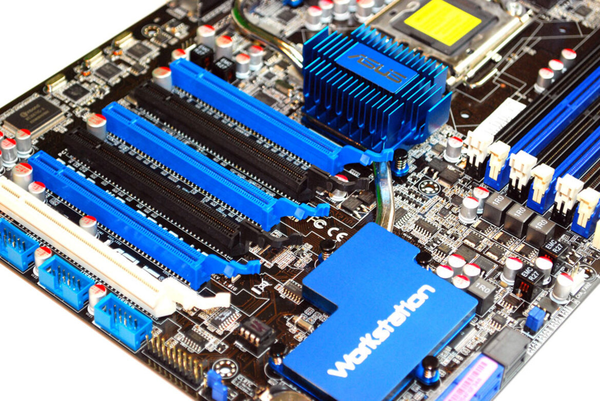 Asus P6T6 WS Revolution Core i7 Motherboard