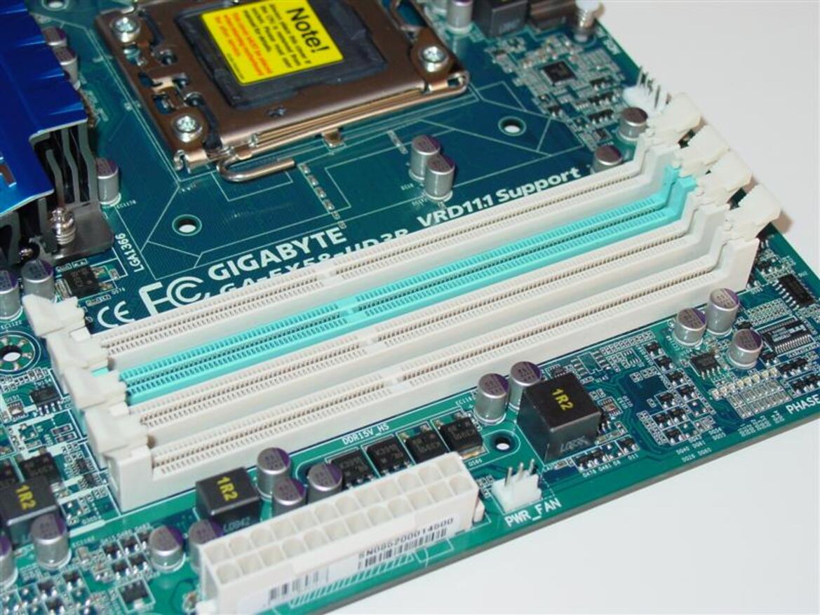 X58 for the Masses: Gigabyte's EX58-UD3R & EX58-UD4P